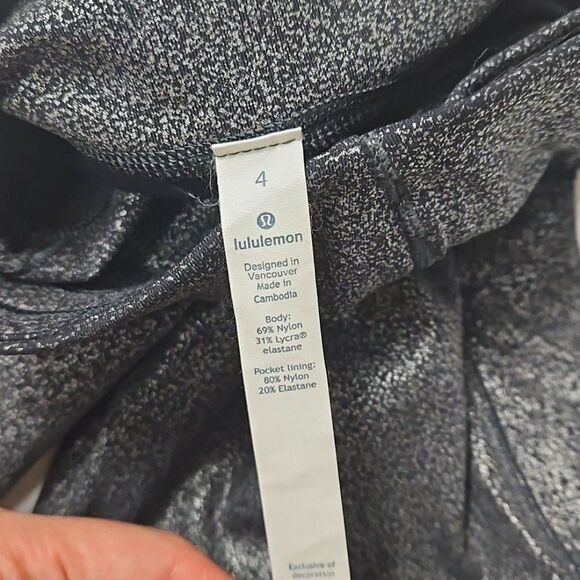 Lululemon Speed Up Tight Full On Luxtreme 28" size 4 - Picture 10 of 11